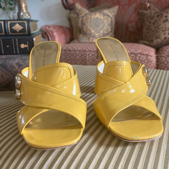 Marc Jacob shoes block heels pre owned. - Picture 3 of 7